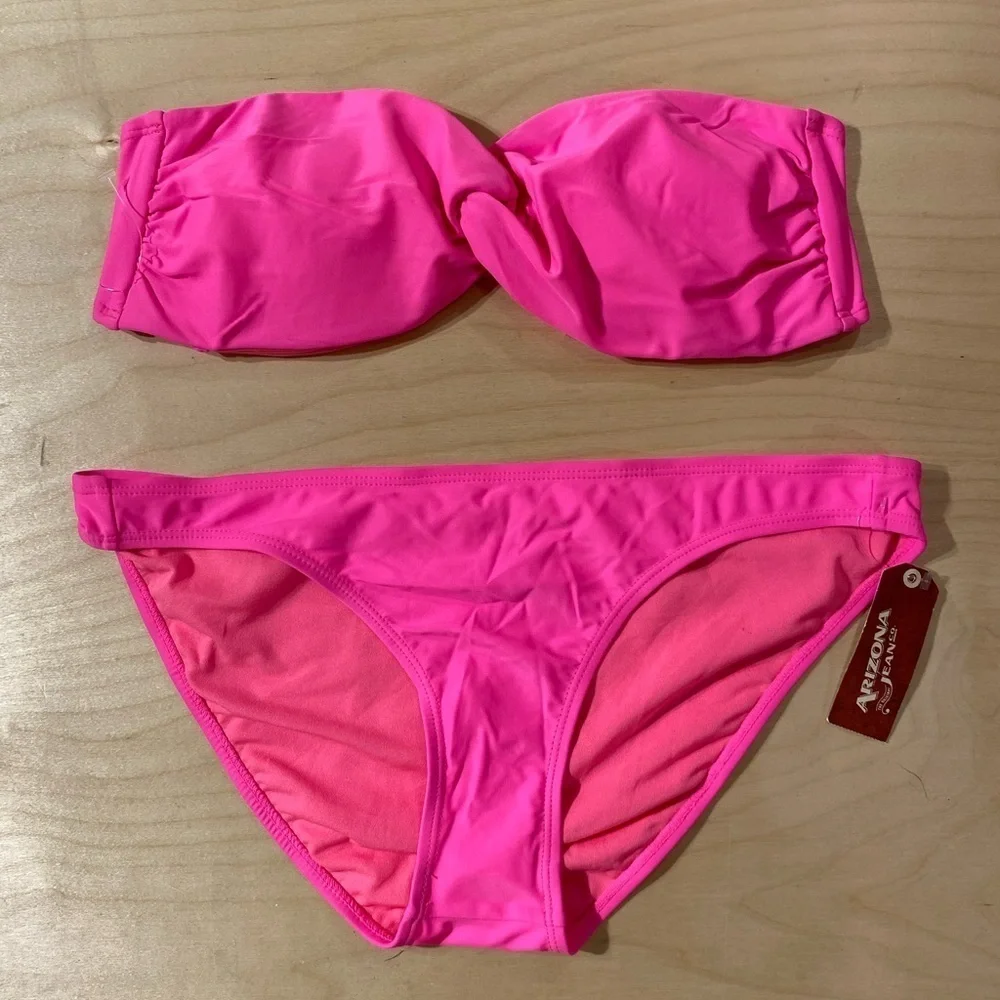 Arizona Jean Two Piece Swimsuit Top XL Bottom Medium (BX)